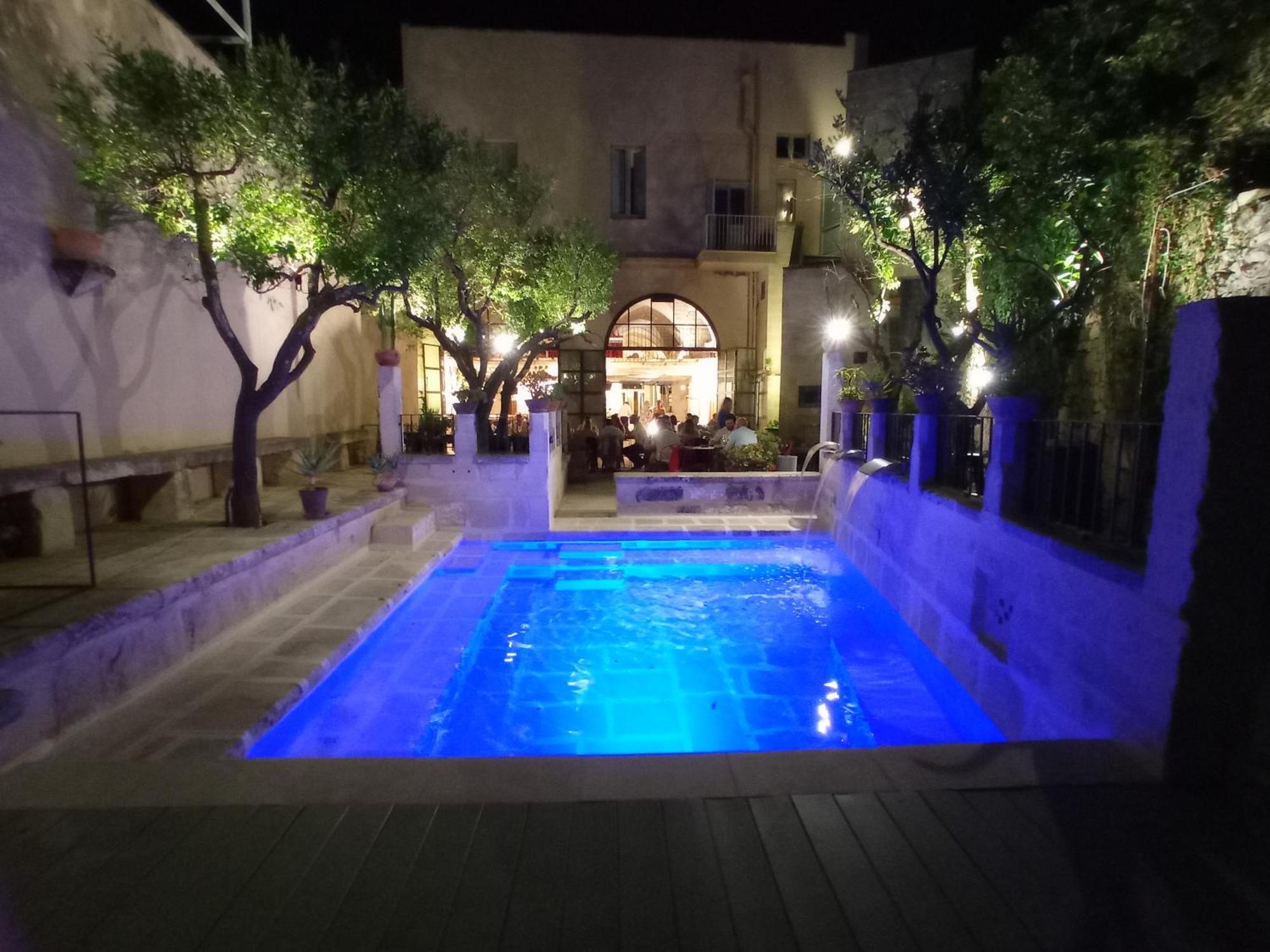 Palazzo Mandurino Luxury Relais Bed and Breakfast Zollino Eksteriør billede